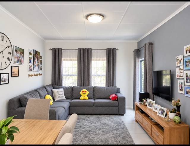 2 BEDROOM APARTMENT FOR SALE IN GREENSTONE HILL